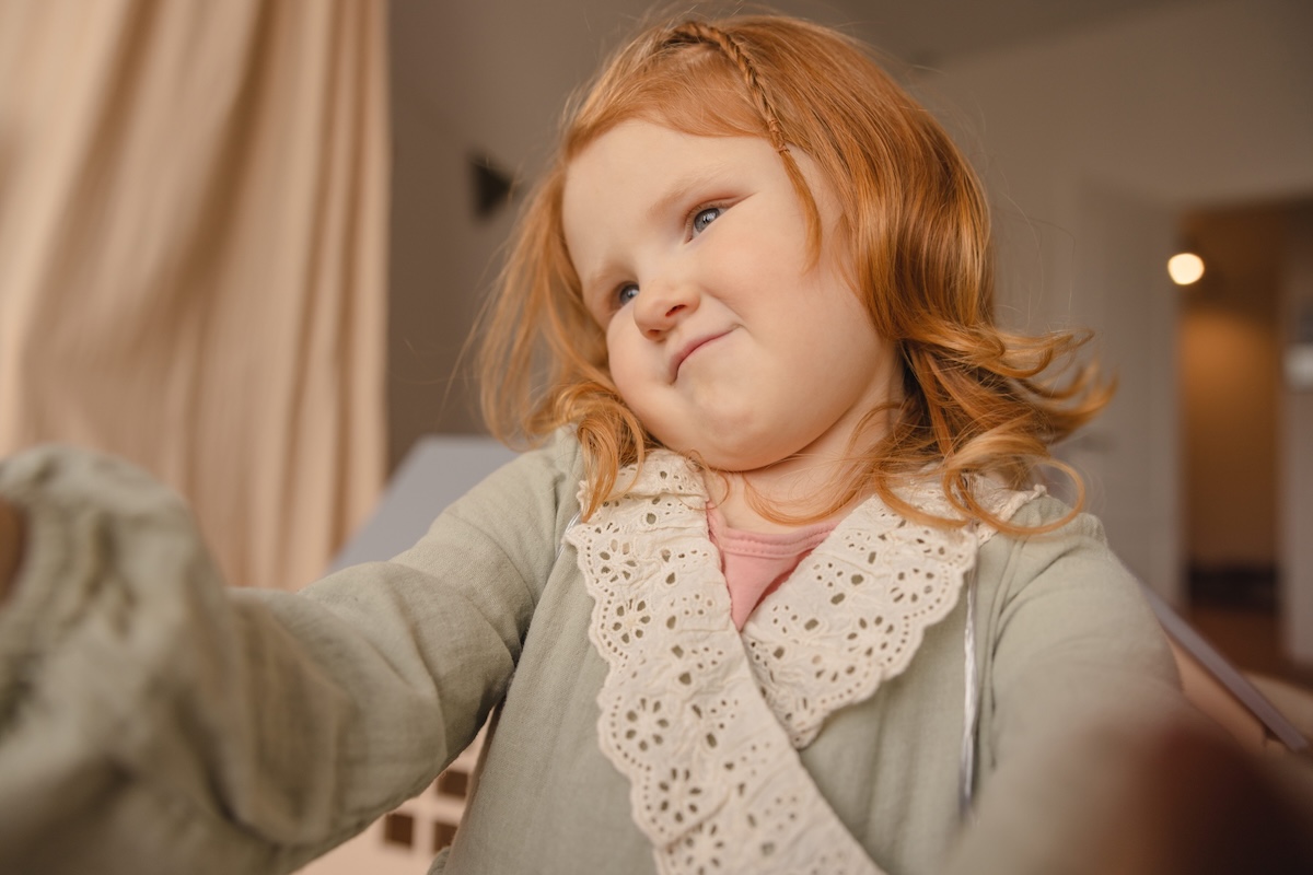 Une enfant d'ouvrier en surpoids.